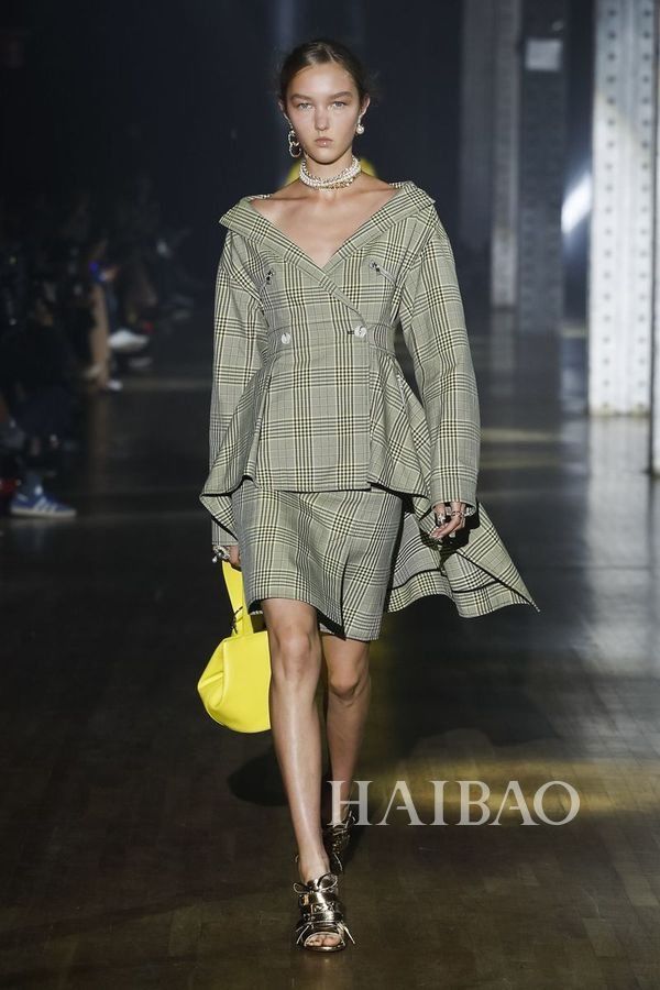 成熟优雅Mix少女甜蜜感!Adeam 2019春夏女装秀，海报网带你亲临20