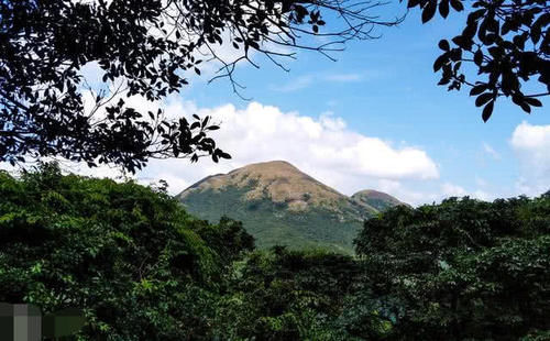 白云嶂，位于东莞惠州深圳交界处，广东人气最旺的一座千米山峰！