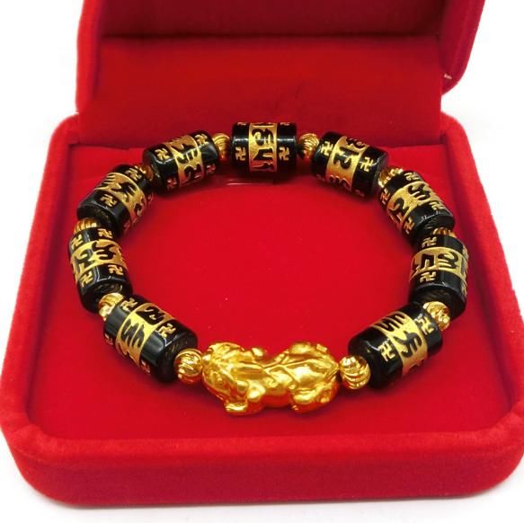 越来越多人不戴手表了!现流行戴“佛系手串”，高贵典雅有气质