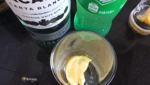冰块:想喝鸡尾酒的时候,可以自己这么做,方法很简单!