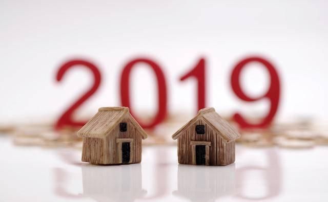  「工资」公务员5千工资，就能拿4千公积金，私企员工要多少月薪