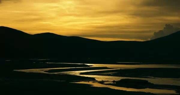 美卫星监控黄河20年，发现惊世一幕，联合国都被震动（揭秘：黄河