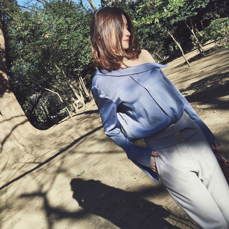 “女人”还在穿连衣裙吗?试试下面的小香风套,连背影都美到窒息