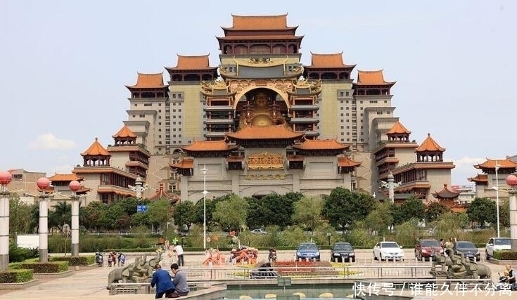  #宫殿#广西最奇怪的“宫殿”，前后花了20亿修建，却不知道投资