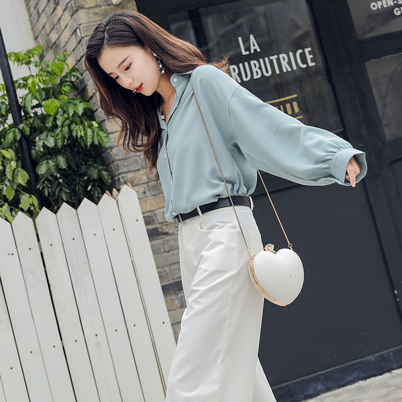 刚入秋,还不至于穿毛衣!现流行的“洋气套装”,保暖超美嫩