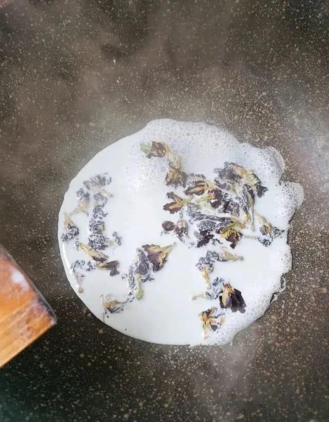  『糯米粉』蓝色小甜品雾霾蓝火龙果雪媚娘超高颜值，真的是好看又好吃！