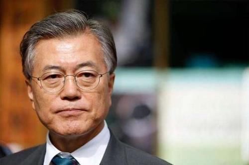  「权力」文在寅就未获听证报告即任命官员致歉，强调落实权力机