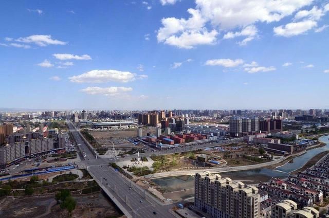  「上榜」中国“居民富裕”省会十强城市榜：武汉仅排第六，成都