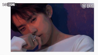 30岁的助理说，和17岁的四字弟弟谈恋爱，绝对不是姐弟恋