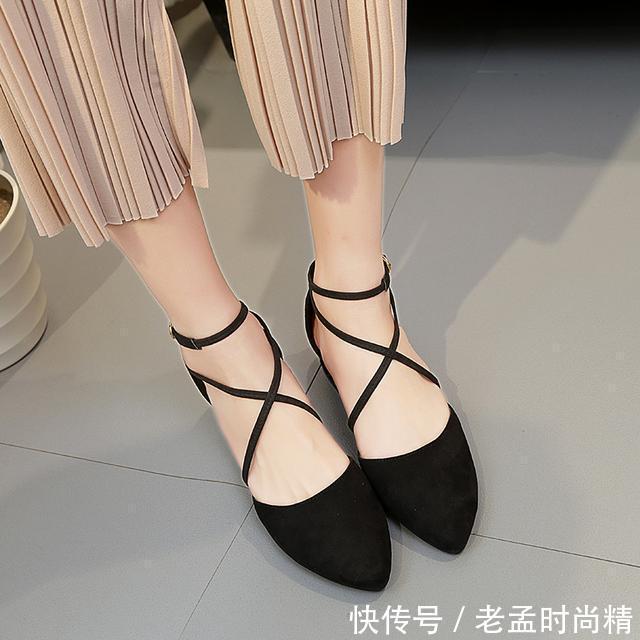 「热情」高跟鞋不同的颜色显示出不同的气场,你是热情似火的那款吗