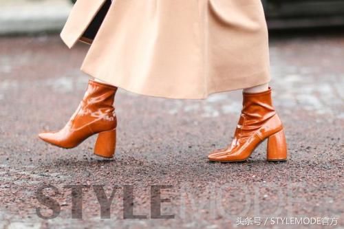这个秋天，光感漆皮才时髦拉风！