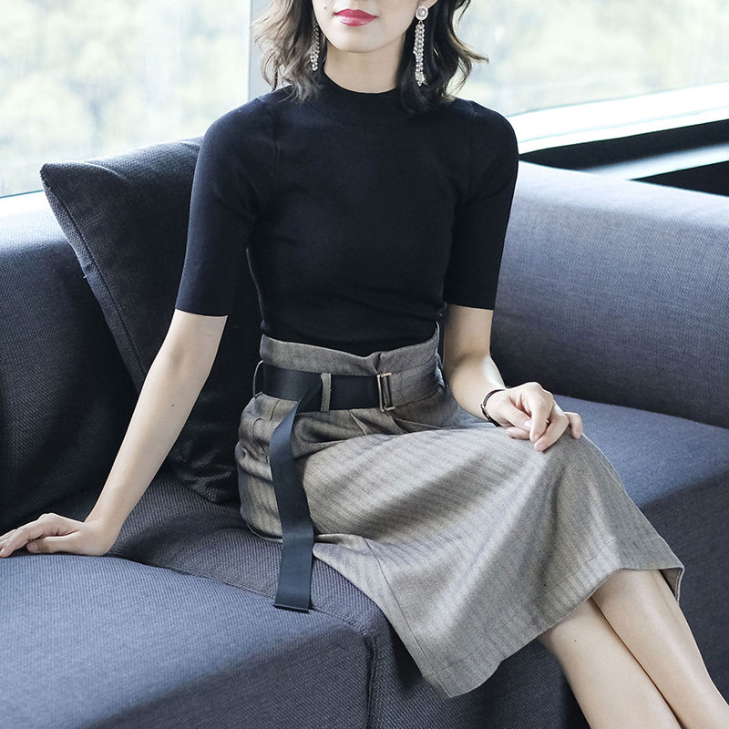 到了东莞才知道，现在女人都穿初秋套装+平底鞋，美得清新脱俗