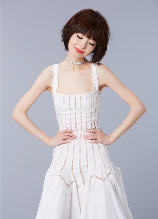 陈鲁豫厉害了！胖了10斤不止 却美出新天际，网友：别再瘦回去了