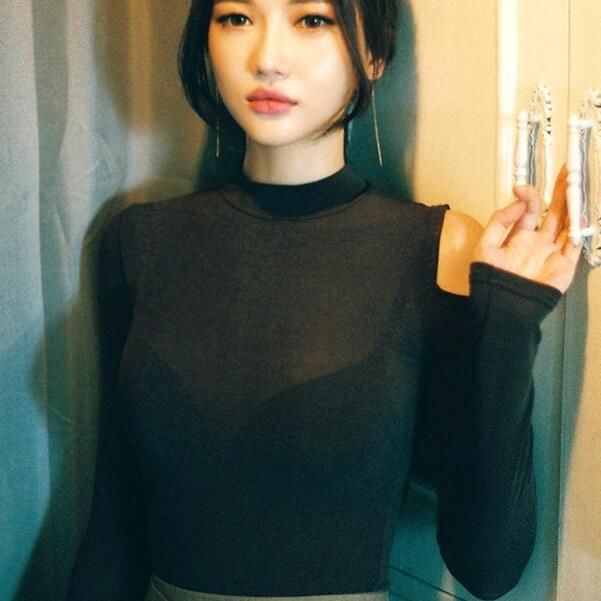 媳妇跟我说,今年秋天她只要这“欧货衫”就够了,那真叫一个气质