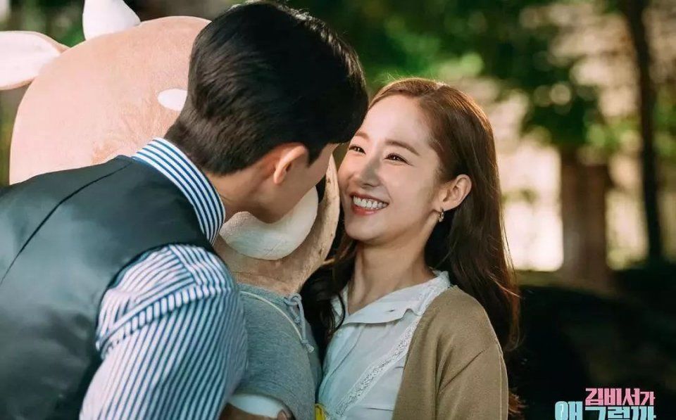 朴敏英到底往脸上打了什么?Q弹的水光肌让人目不转睛!