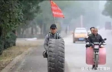 川藏线上，为何有很多的人带个累赘轮胎老司机他们的目的不纯