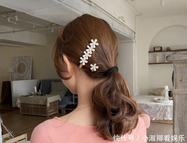 『装饰品』漂亮的发夹并不是简单的装饰品,对的发夹还能让自身的气质up