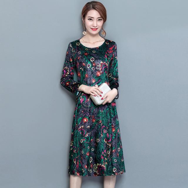 若工资过7千，中秋节送这“丝绒”裙给妈妈，让妈妈年轻20岁