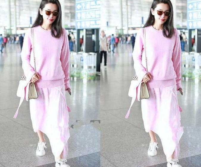 45岁李冰冰厉害! 一条粉色高腰裙嫩成18, 网友: 许文楠好眼光