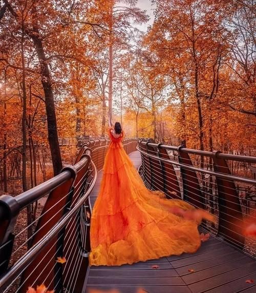 当她穿上裙子,便惊艳了全世界