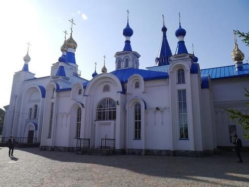 探秘比什凯克东正教复活教堂，感受中亚前苏联风情