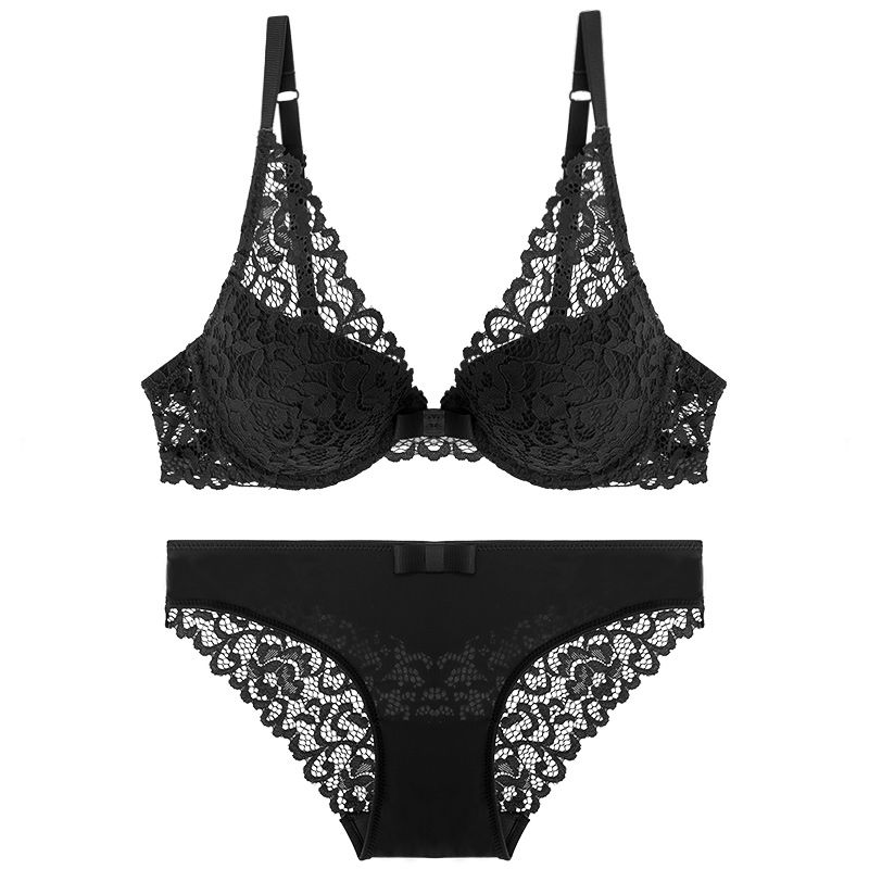 身材丰满的女人,要多穿“透风式”文胸,穿脱方便又性感