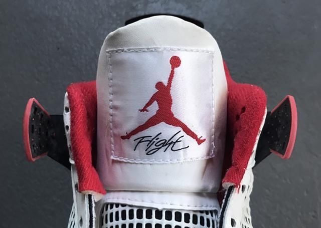 Air@Air Jordan 4'Fire Red'将于黑色星期五重返