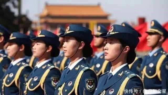  「大牌」国庆阅兵中女兵们口红成热点，不是国际大牌，而是国庆限定！
