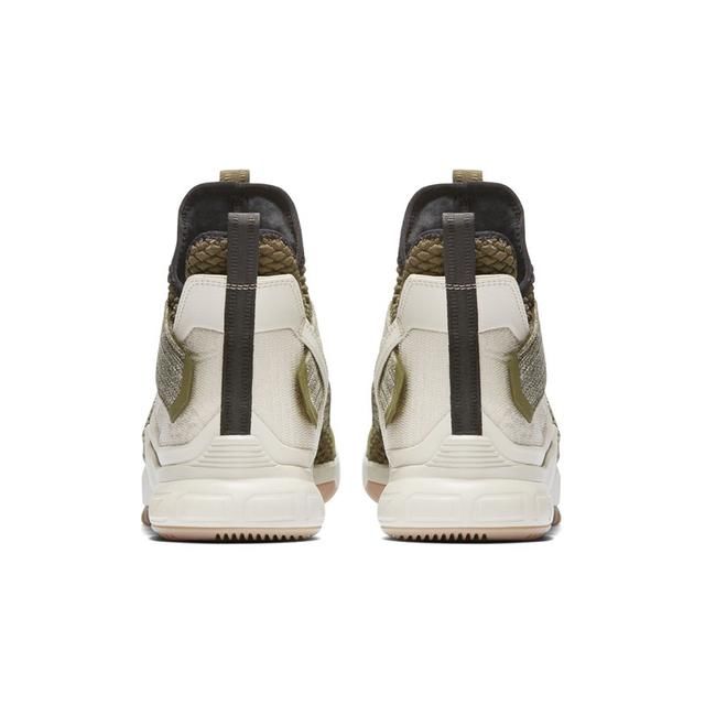 军事气息！LeBron Soldier 12 全新配色抢先预览