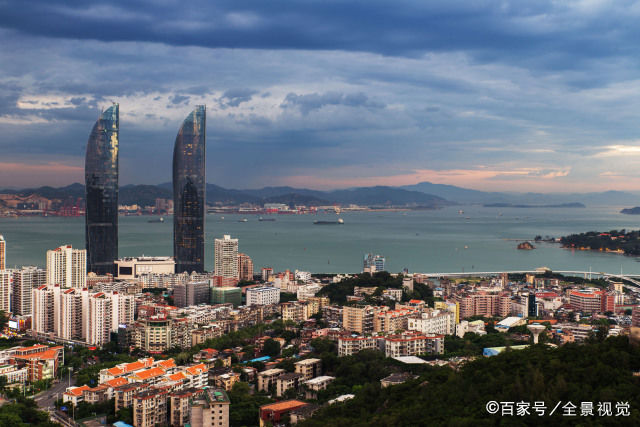  经济■南京经济是厦门2倍，教育医疗都更好，为何房价却远不如厦门？