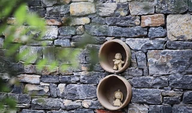 刷脸启动马桶、wifi全免费……中国诞生最美公厕