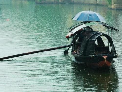 浙江最“美味”古镇，盛产腊肠风味独到，游客纷纷慕名而来