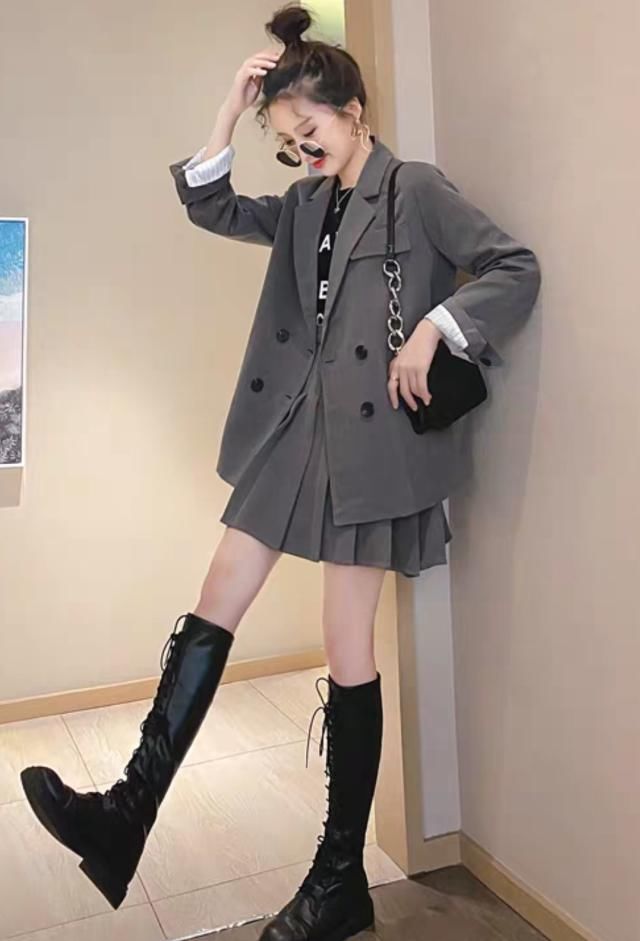  『搭配在一起』00后如今迷上的“西服外套”，拿来凹造型贼飒，赶紧过来种草吧