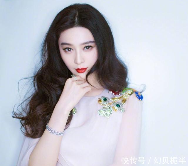  [春天]春季穿搭好方法，跟着女星学搭配，还怕缺乏时尚感吗？