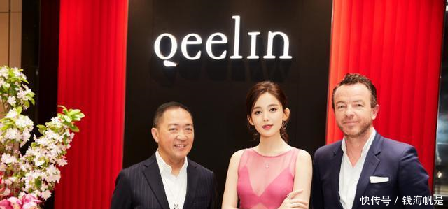 娜扎礼服造型清丽脱俗，性感挡不住，网友美到犯规！