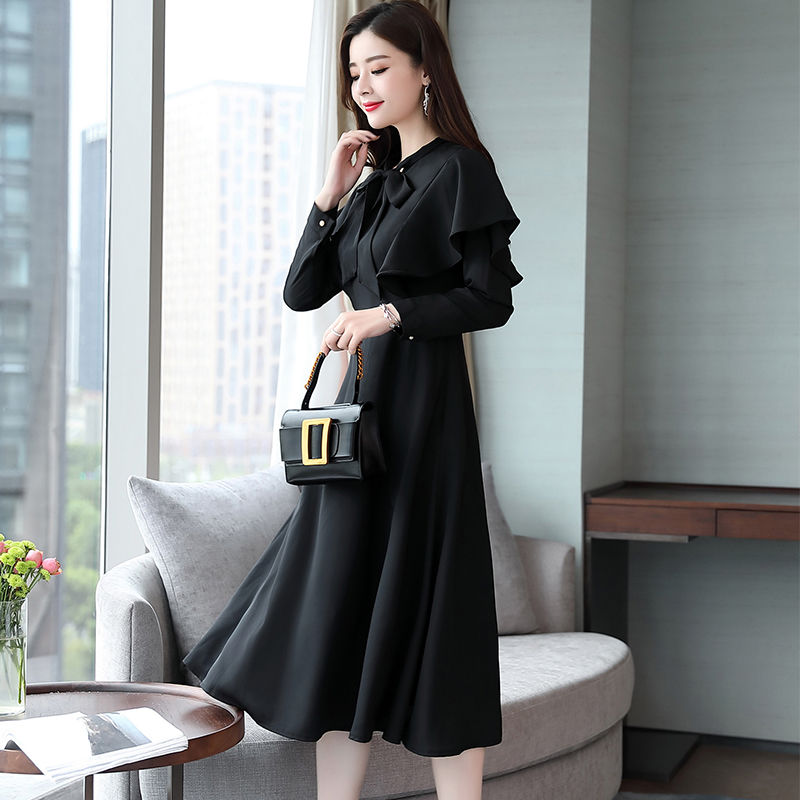 秋季穿这秋装连衣裙，单穿洋气，配打底+风衣时髦，忒美嫩