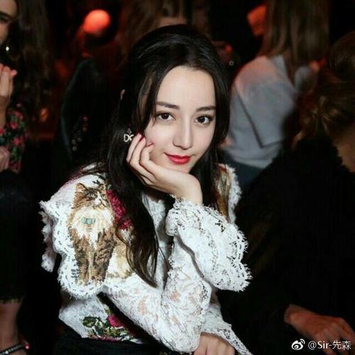 刘海这个发型最斩男，一招瘦脸必杀技大家学会了吗？