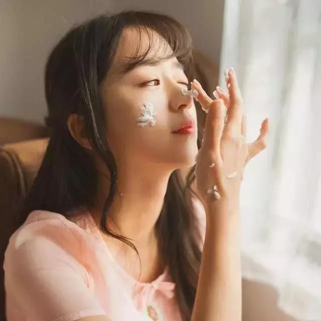 有这7个标志的女生，剪了短发颜值会飙升！尤其第2个，吸引人眼球