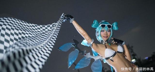 性感比基尼女郎Cosplay初音未来无圣光