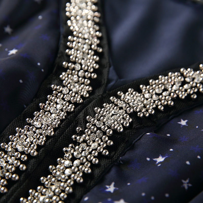 小个子老婆套装都不穿了，出门连衣裙+半跟凉鞋，显高显腿长，美