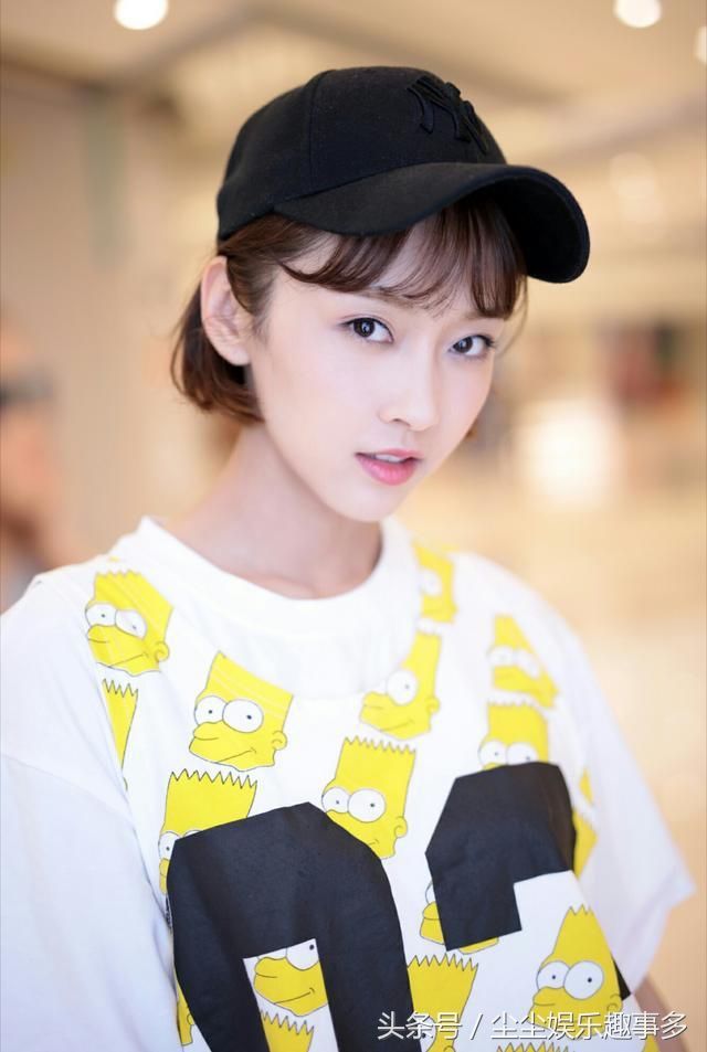 古典秀美女孩宣璐，清新淡雅的气质百里挑一!