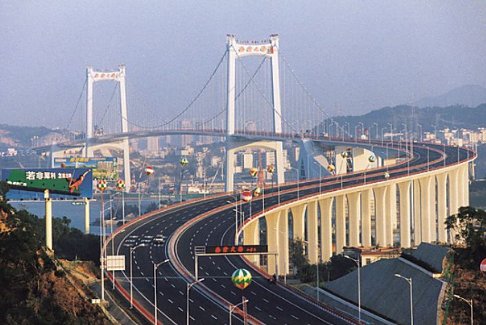  【悬浮】我国建桥技术到底有多牛？整座桥没有桥墩，悬浮在水上