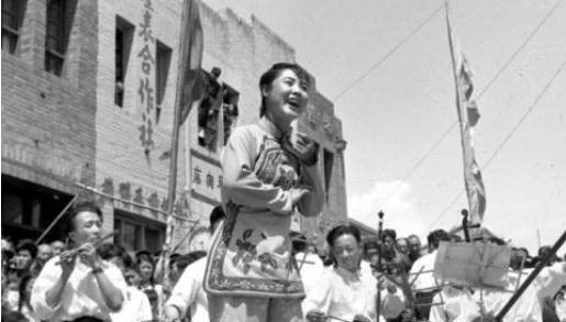 为什么中国能崛起，欧美衰落是必然？专家：看看怎么发家的就知道
