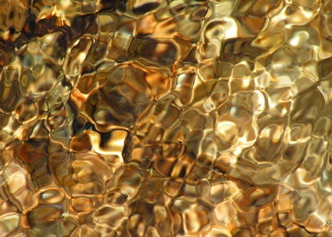 沙金是黄金吗?越南人都论筐卖，我知道价格后，我险些晕过去