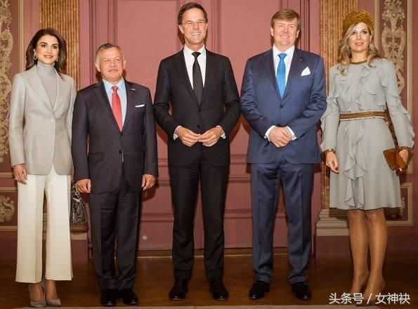 跟王室学职场着装，最美王后拉尼娅的时尚进化