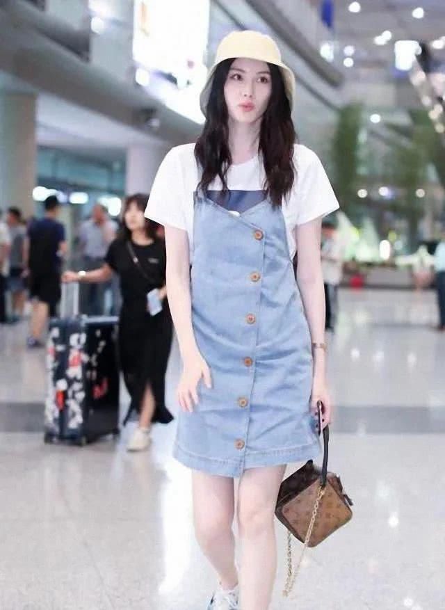 少女■青春不打烊,穿美美的短裙,做甜甜的少女,显瘦显高显腿长