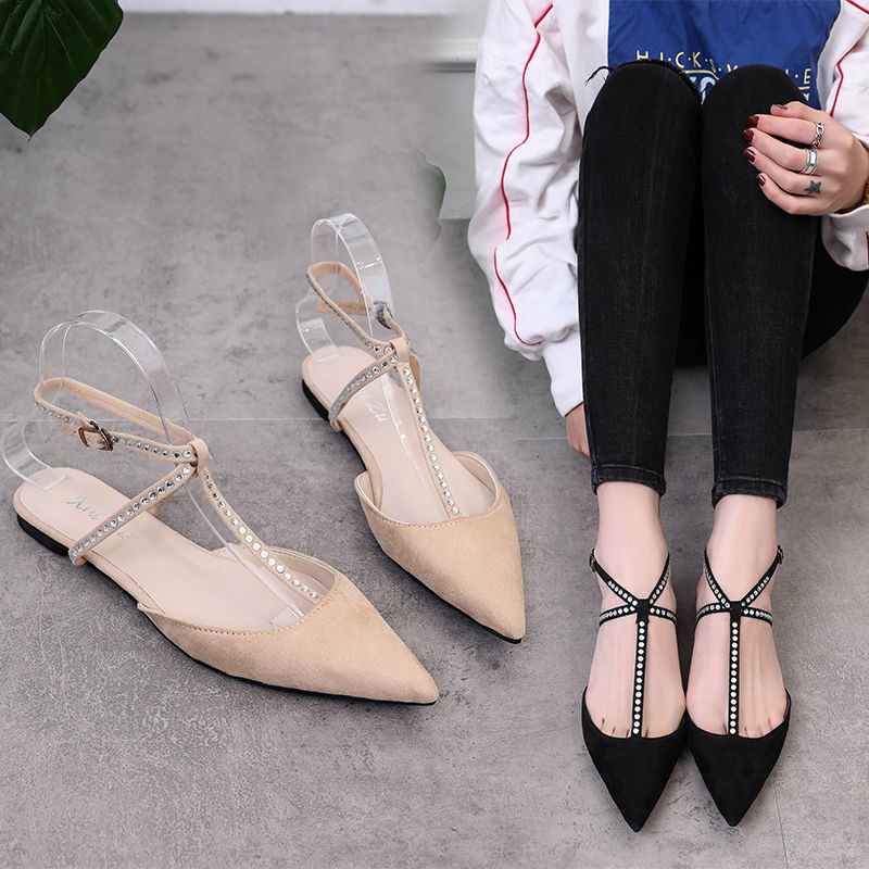 女人40岁后，别穿太高的高跟鞋，这些轻便的女鞋，秋天穿养脚