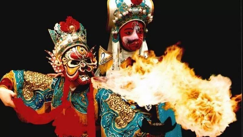 追寻传说中的七藏沟，将满眼秋色尽收眼底