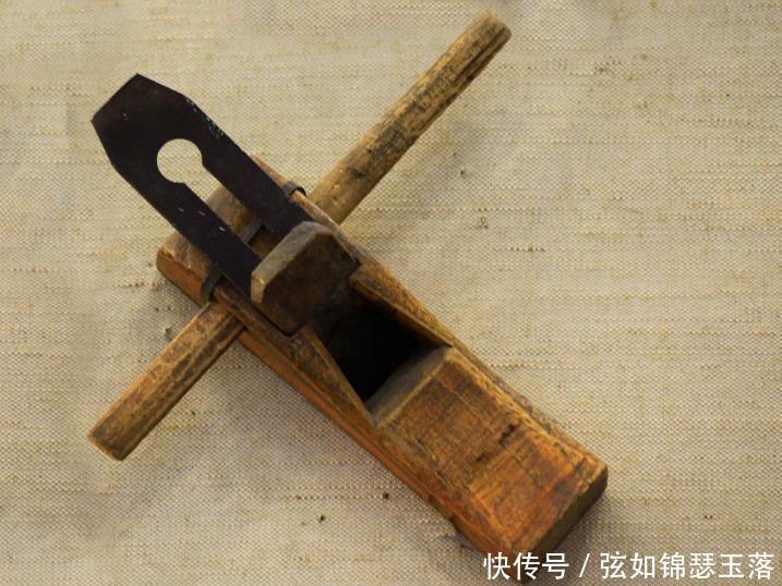  刨子@9样农村老物件认识4样正常，认识7样优秀，全认识你是“老