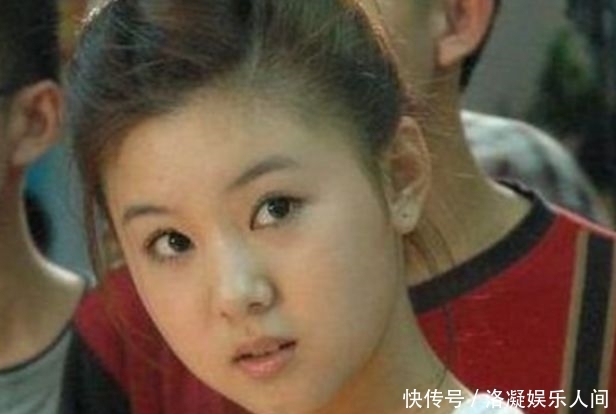 冯巩女儿16岁出道一炮而红,今34岁结婚